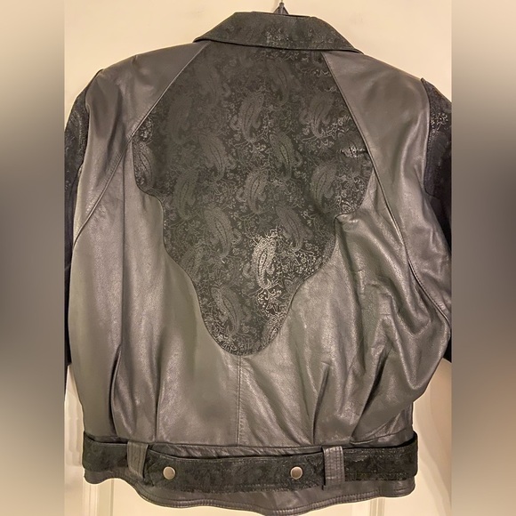 COPY - 𝅺WOMEN’S Wilson’s Leather Embroidered floral Moto Black Jacket Vintage S… - Picture 9 of 15